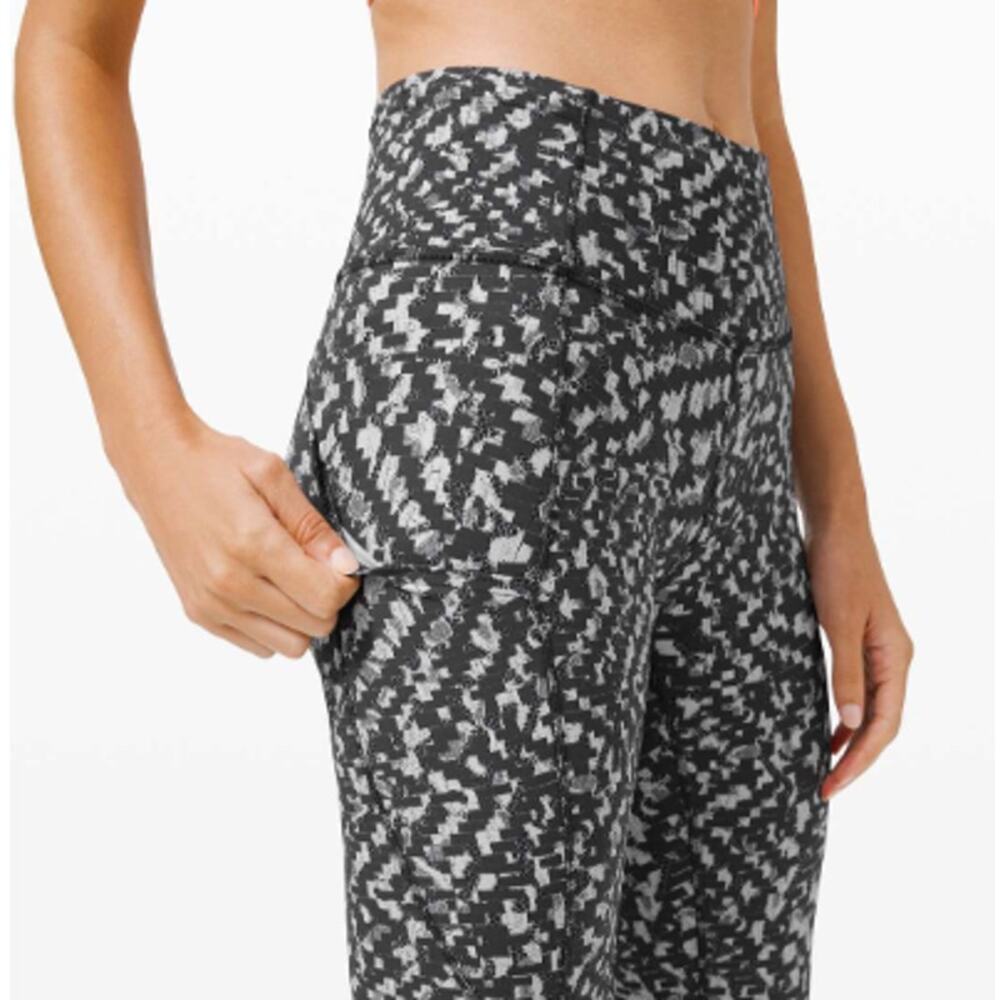 Lululemon Fast and Free Tight II 25" – Pace Lace Graphite Grey Multi – Size 4